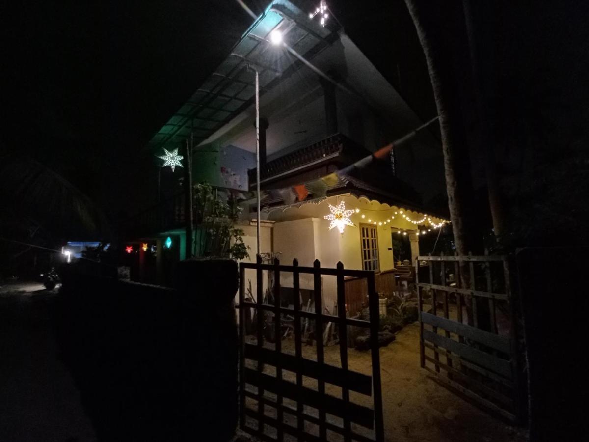Beachaholic Homestay Alappuzha Екстериор снимка